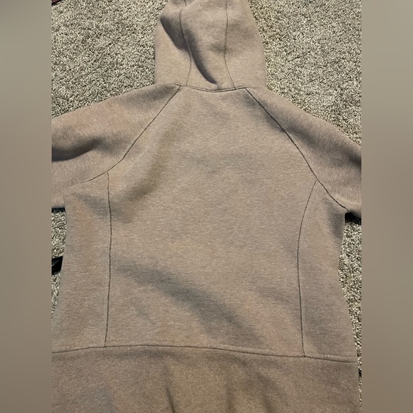 lulu sweater - Picture 2 of 2